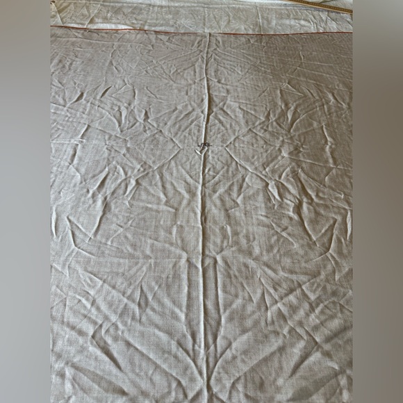 Hermes cream scarf - Picture 8 of 16